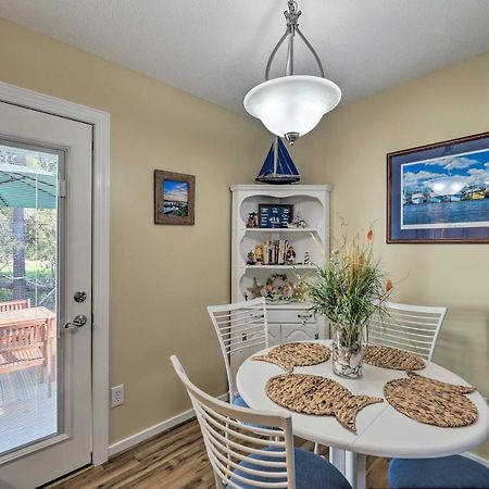 Beaufort Pad With Patio 3 Blocks To Waterfront! Ngoại thất bức ảnh