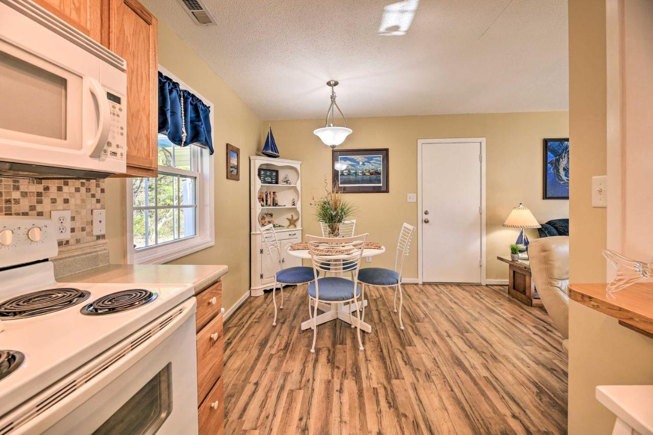 Beaufort Pad With Patio 3 Blocks To Waterfront! Ngoại thất bức ảnh