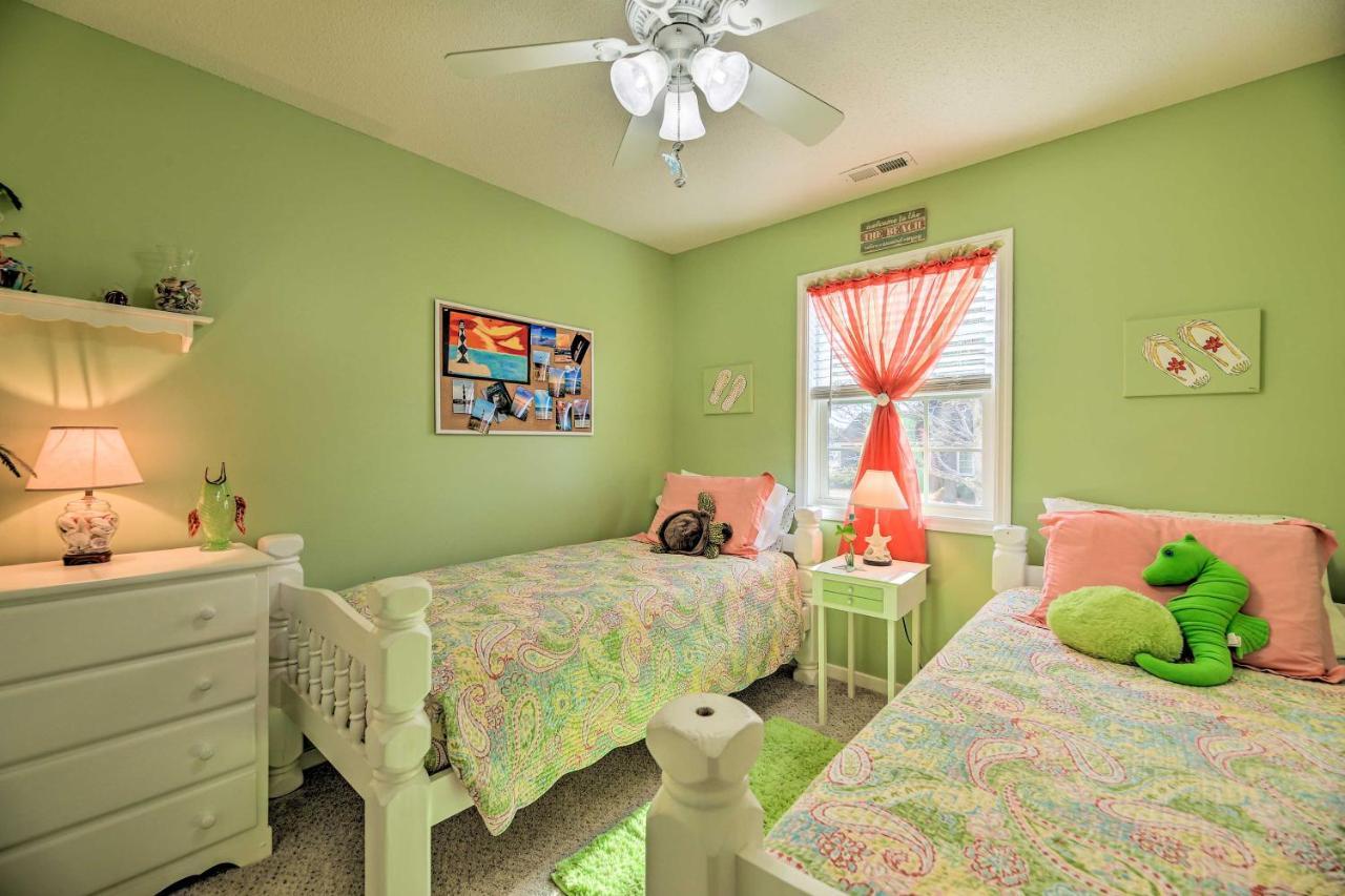Beaufort Pad With Patio 3 Blocks To Waterfront! Ngoại thất bức ảnh
