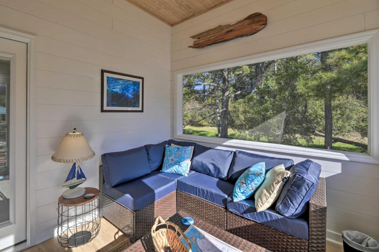 Beaufort Pad With Patio 3 Blocks To Waterfront! Ngoại thất bức ảnh